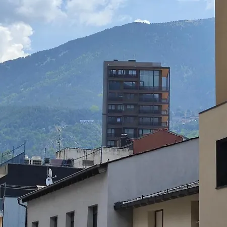 Superb Flat In The Centre Of Capital, Ski, Caldea *